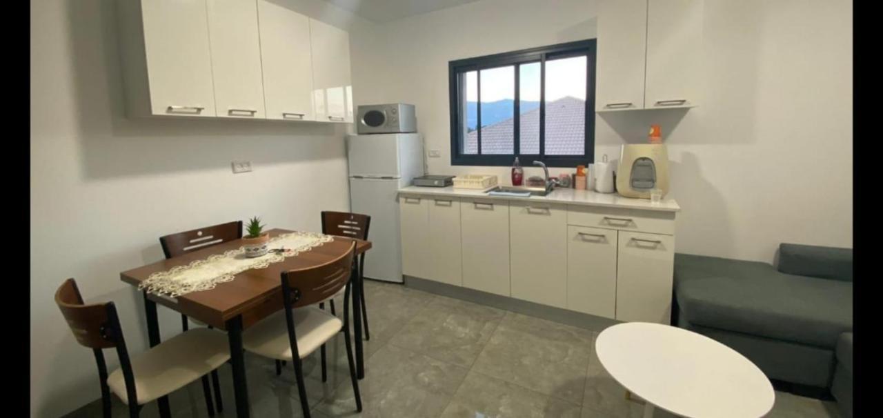 אירוח אריאל Apartment Hagoşrim Exterior foto