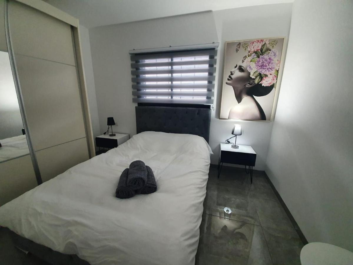 אירוח אריאל Apartment Hagoşrim Exterior foto