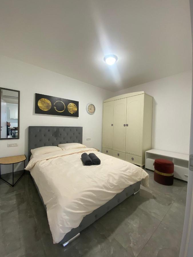 אירוח אריאל Apartment Hagoşrim Exterior foto