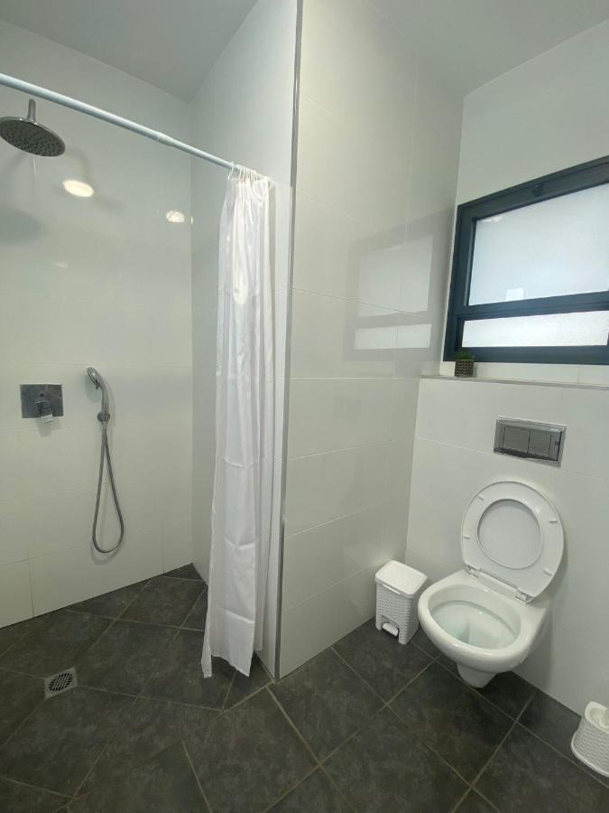 אירוח אריאל Apartment Hagoşrim Exterior foto