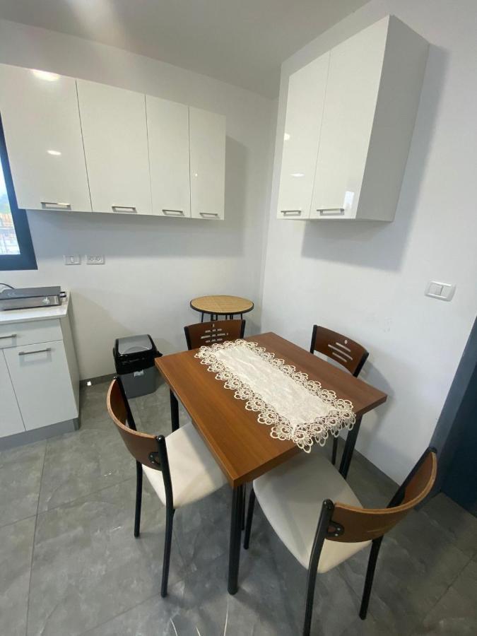 אירוח אריאל Apartment Hagoşrim Exterior foto