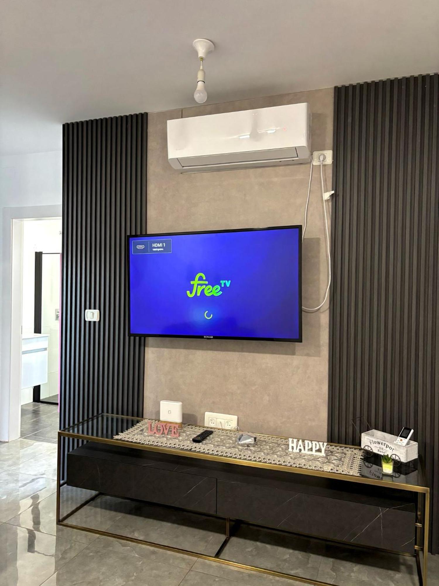 אירוח אריאל Apartment Hagoşrim Exterior foto