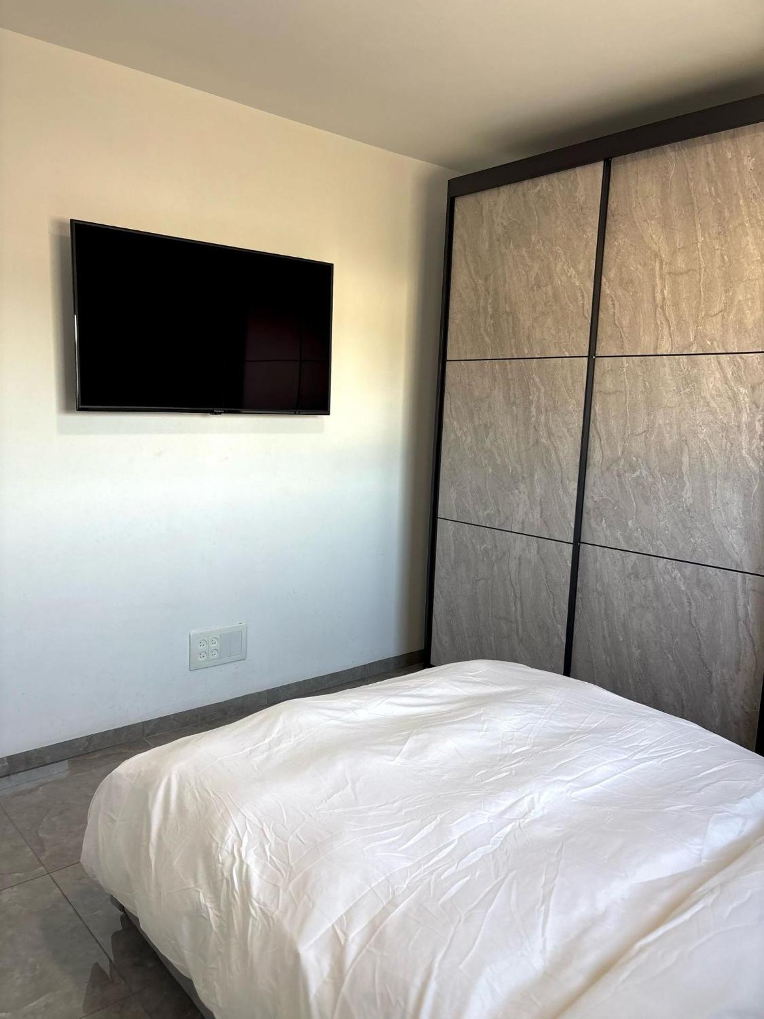 אירוח אריאל Apartment Hagoşrim Exterior foto