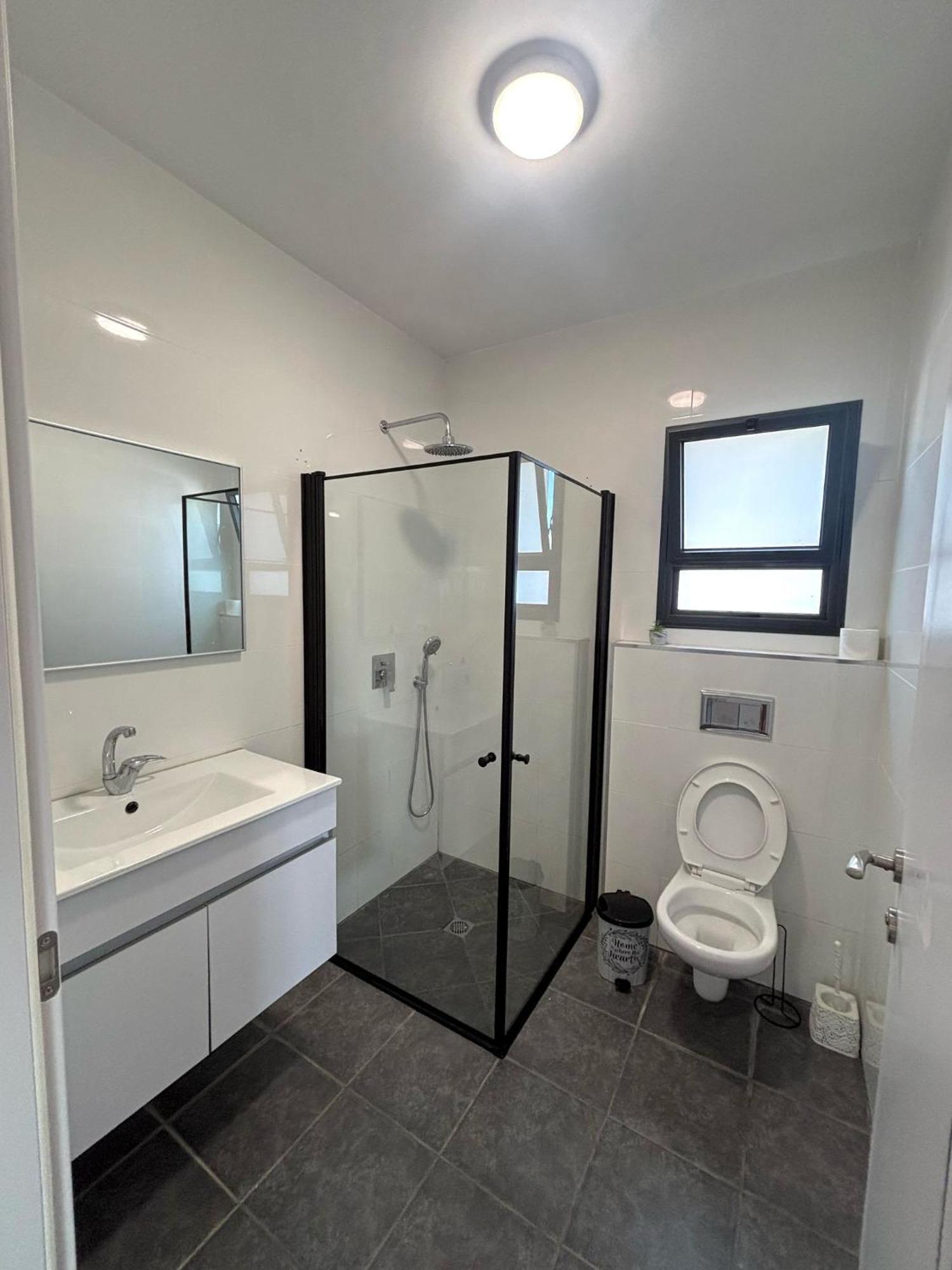 אירוח אריאל Apartment Hagoşrim Exterior foto